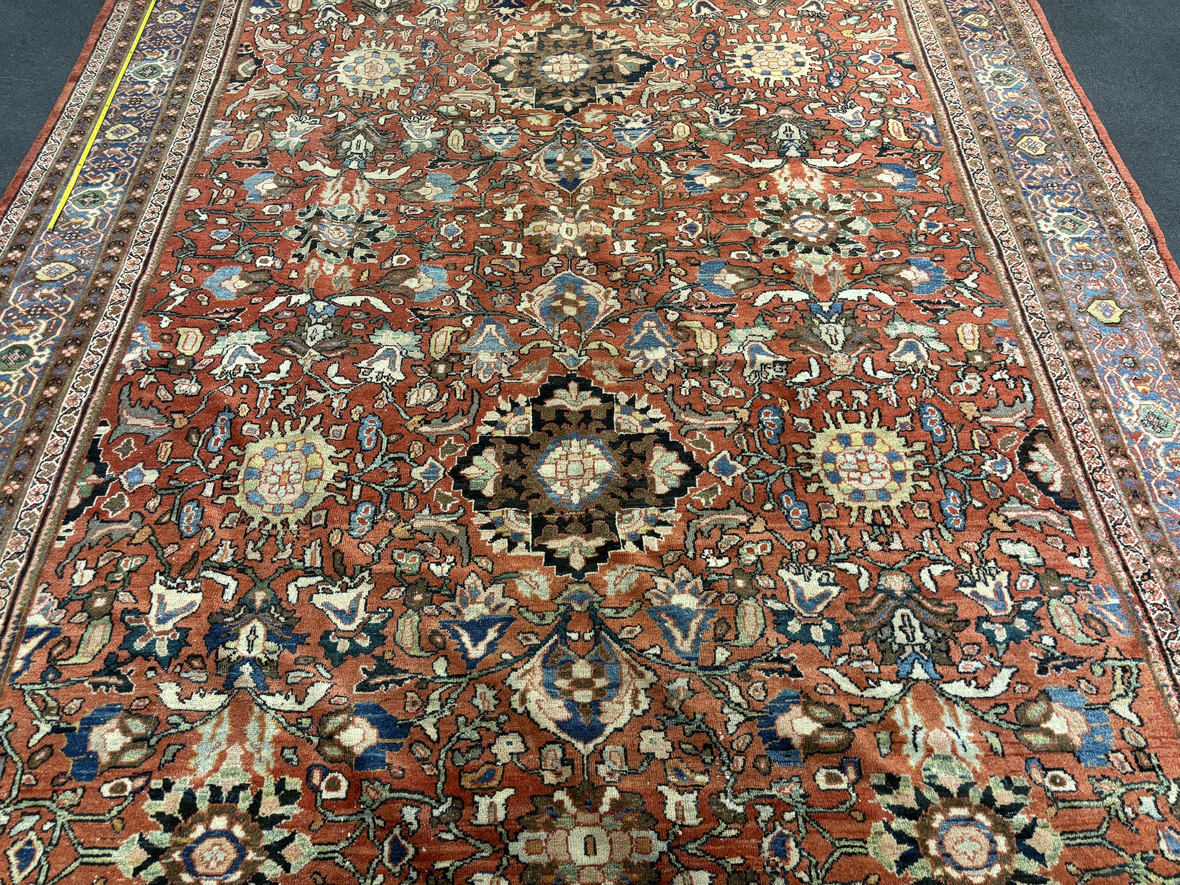 A Persian oversize Sultanabad Mahal carpet, 596 x 343cm